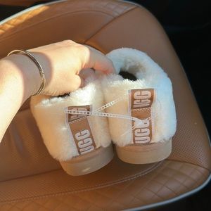 Ugg real fur from : Lamb size 8